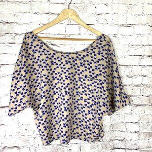 Cropped Elephant Tops Size M
